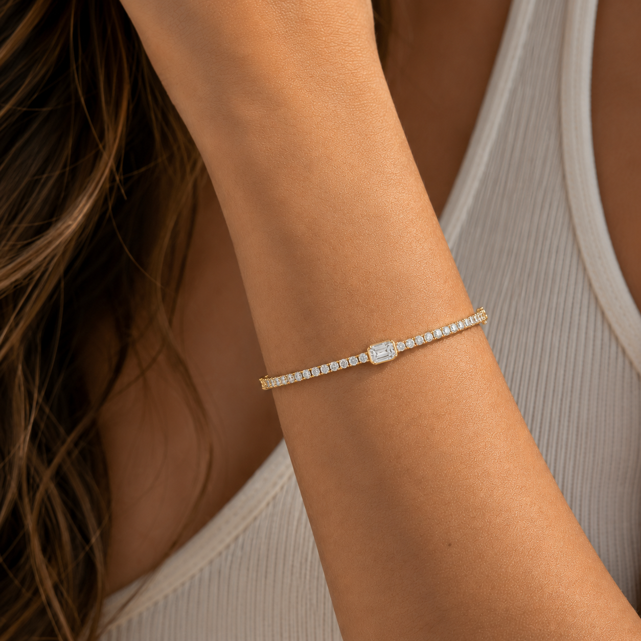 Round Lab Grown Graduated Diamond Bangle Bracelet